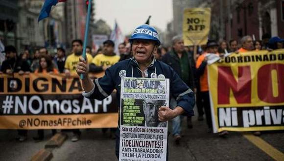 Nueva reforma de AFP le costaría a Chile US$1.500 millones