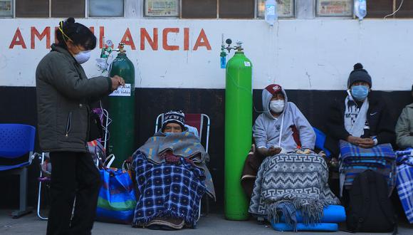 Arequipa, una de las regiones más grandes en términos poblacionales y económicos, continuará en cuarentena. Como se ve en la imagen, sus hospitales no se dan abasto (Foto: Zenaida Condori)
