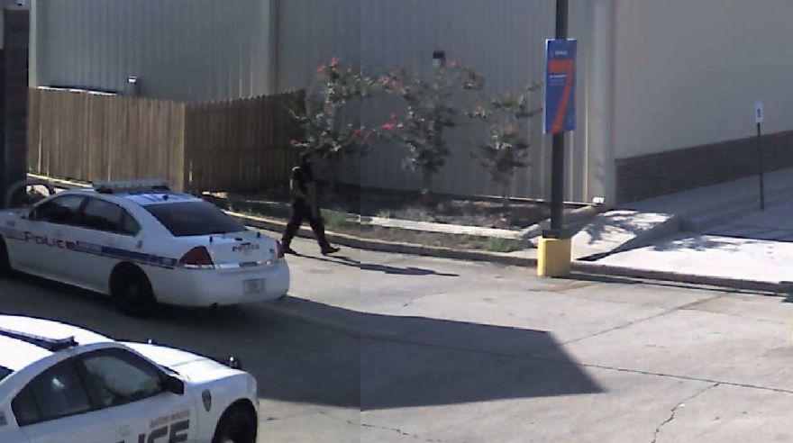 Un video captó al asesino de los tres policías en Baton Rouge - 3