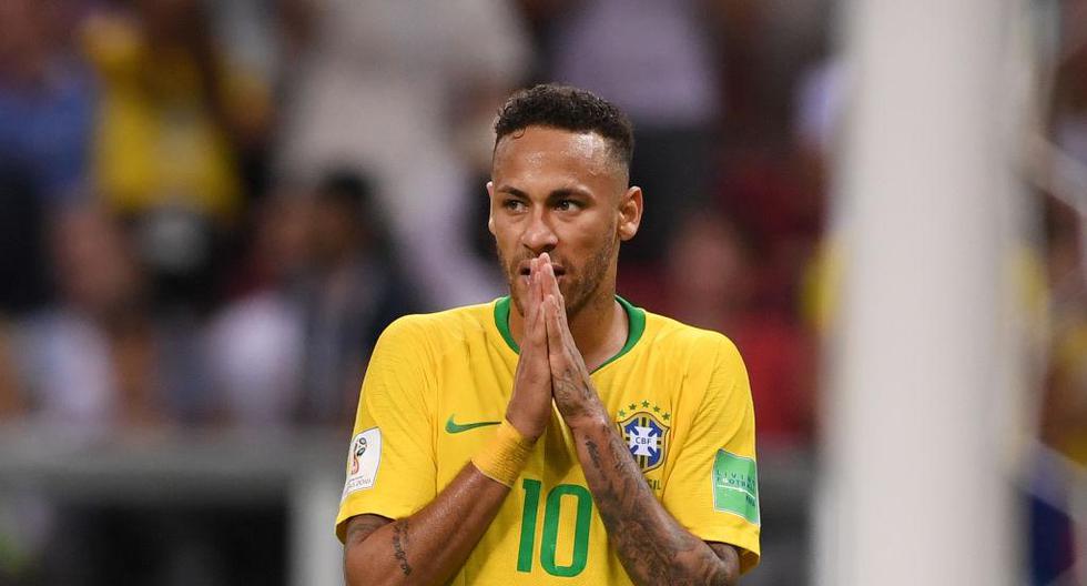 Julio Baptista recomendó a Neymar _\"no exagerar\"_ en el campo tras recibir una falta. | Foto: Getty