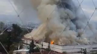 Incendio en hospital de Santiago de Chile obliga a evacuar a pacientes | VIDEOS