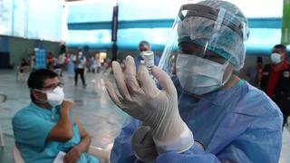 Ministerio de Salud anuncia que contratará a más de 3 mil enfermeras para acelerar el ritmo de vacunación contra el COVID-19 