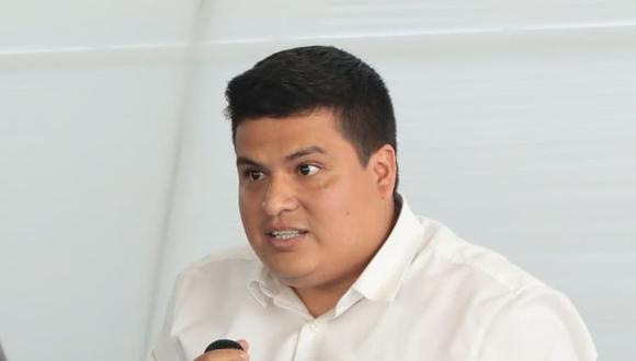 El parlamentario de Avanza País se mostró confiado en que la bancada de Fuerza Popular se sumará a la votación para la censura, pese a que ninguno de sus miembros puso su firma en la moción.