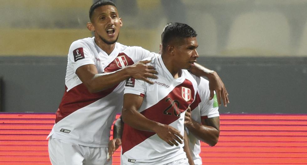 Tras un primer tiempo complicado, los cambios hicieron efecto en el segundo y Perú empató por cuenta de Edison Flores. (Foto: AFP)