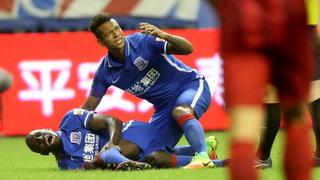 La escalofriante lesión de Demba Ba en el fútbol chino [VIDEO]