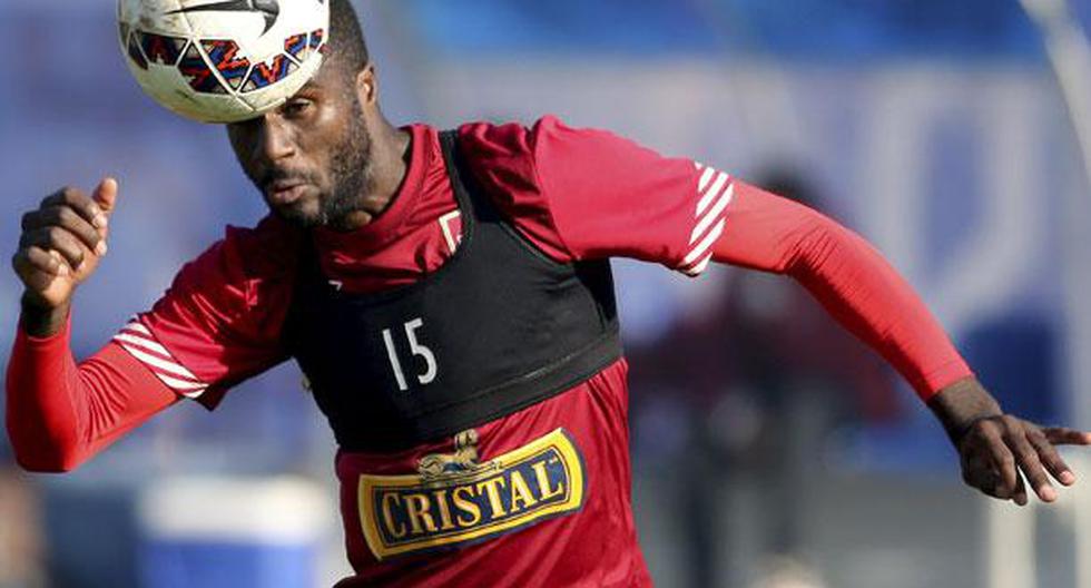Christian Ramos fue expulsado en el Perú vs Ecuador y no estará ante Argentina | Foto: Getty
