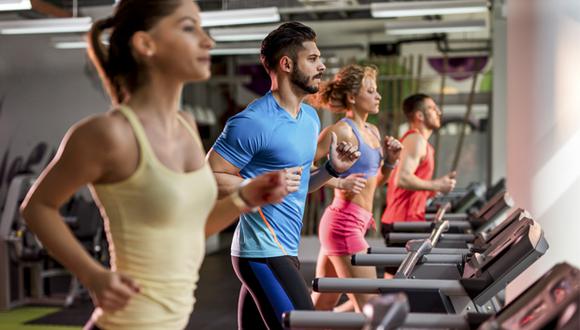 Los gimnasios suelen ofrecer sesiones de entrenamiento funcional o entrenamiento metabólico. Estos ayudan a mejorar la capacidad de los atletas.