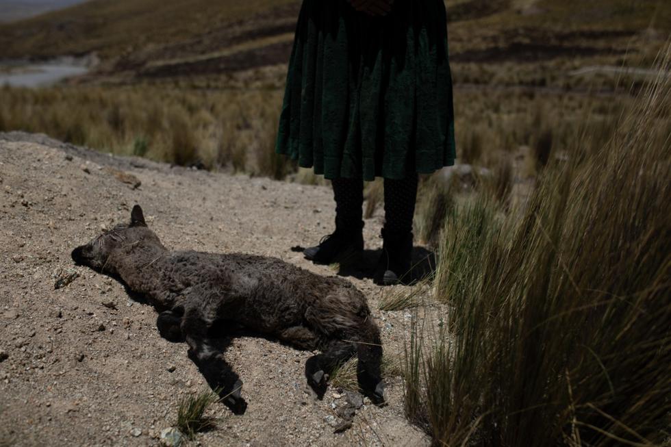 “They will only be black mountains”, a series by Peruvian photographer Ángela Ponce.