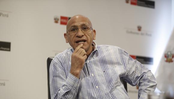 "Las proyecciones de las últimas semanas son cada vez mejores", señala Waldo Mendoza, ministro de Economía, respecto al proceso de reactivación económica del país. (Foto: César Campos/GEC)