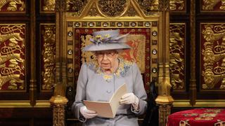 La reina Isabel II reaparece en la Cámara de los Lores para un importante acto oficial