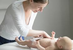 Por qué no se debe retraer el prepucio de un bebé y otros cuidados en su zona íntima