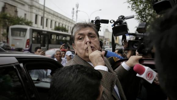 Alan García llegó al Ministerio Público para ser interrogado por el fiscal anticorrupción José Domingo Pérez. Sin embargo, la audiencia se suspendió.  (Foto: Mario Zapata)