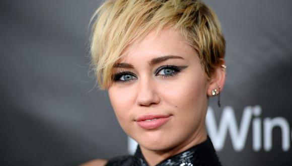 Miley Cyrus creó centro para jóvenes sin hogar y LGTB [VIDEO]