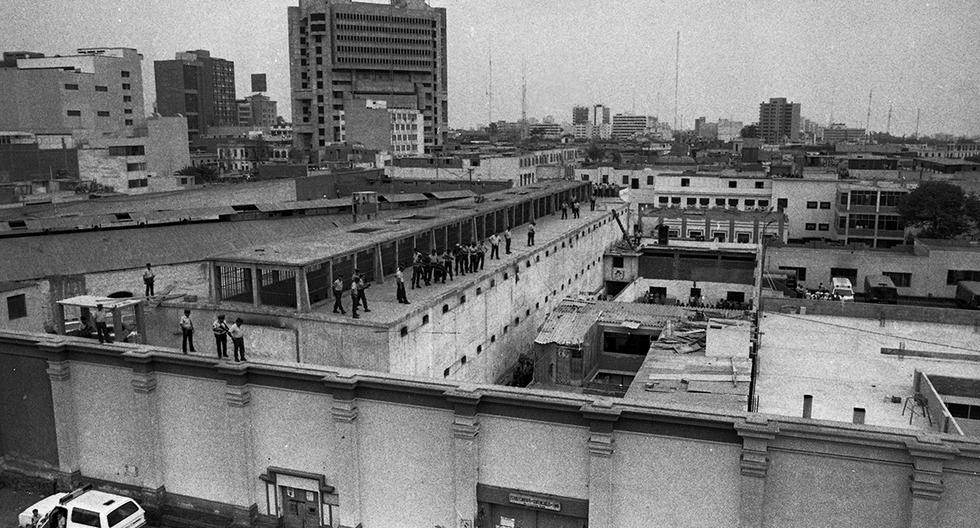 Lima, 27 de marzo de 1984. Foto panorámica del penal de El Sexto, en el centro de Lima. Ese día toda la población peruana vio en vivo y en directo por la televisión el caso más violento de la historia de los penales en el país. (Foto: GEC Archivo Histórico)