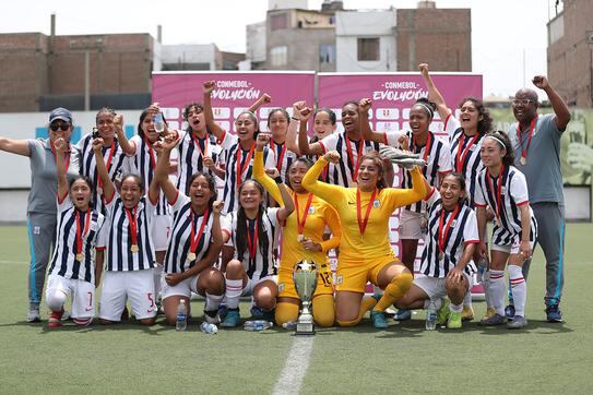 Campeonas en tres categorías