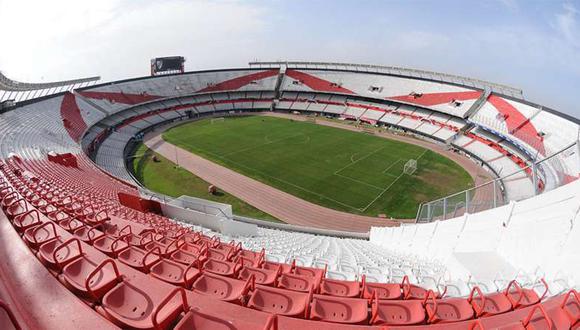 Así luce el campo del Monumental a poco de iniciar el Superclásico. (Foto: Agencias)