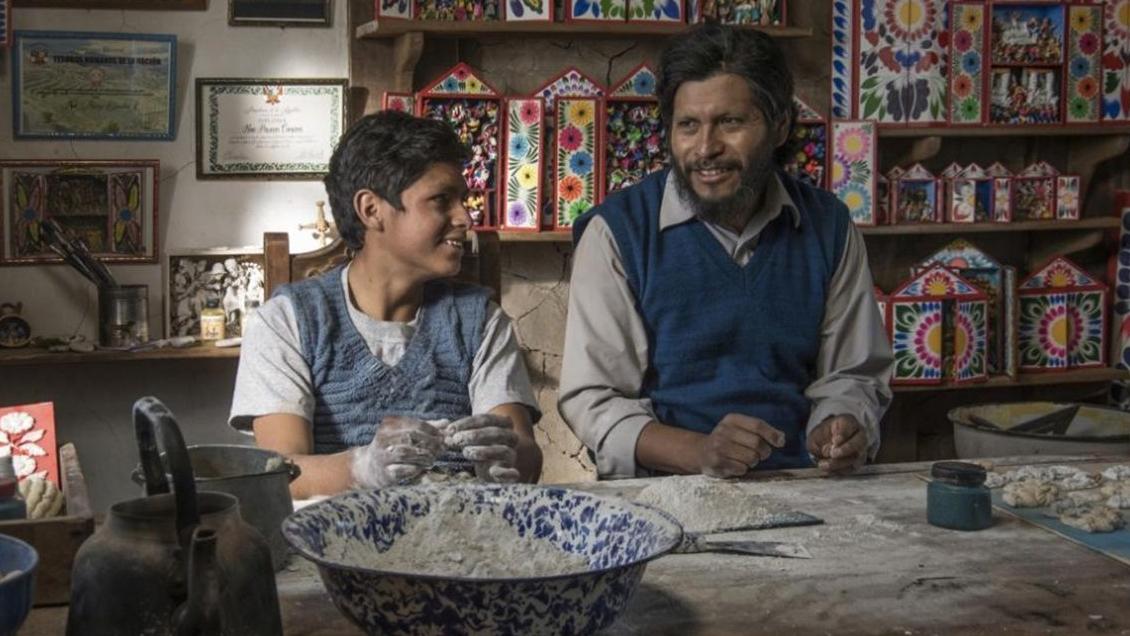 "Retablo" fue una de las películas denominadas independientes, o cine con intención, que congregó a gran número de espectadores en las salas comerciales. Más de 50 mil peruanos que fueron a las salas. Las plataformas digitales pueden volverse una opción para este tipo de cine ante la ausencia de salas. (Foto: Difusión)