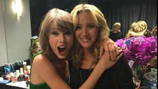 "Friends": Taylor Swift y Lisa Kudrow cantaron "Smelly Cat"