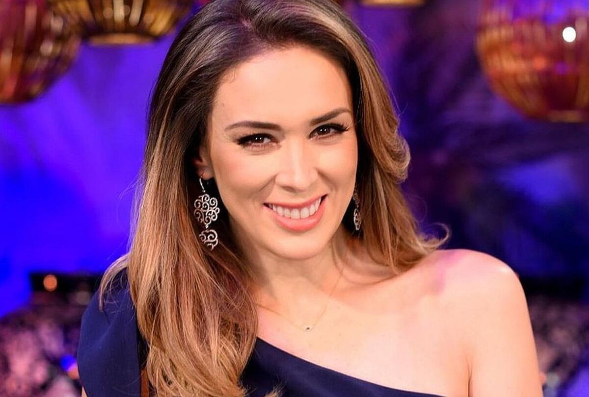 Jacqueline Bracamontes reveló que se someterá a una cirugía estética. (Foto: @jackybrv)