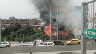 San Martín de Porres: reportan incendio en vivienda ubicada en la Av. Universitaria | FOTOS