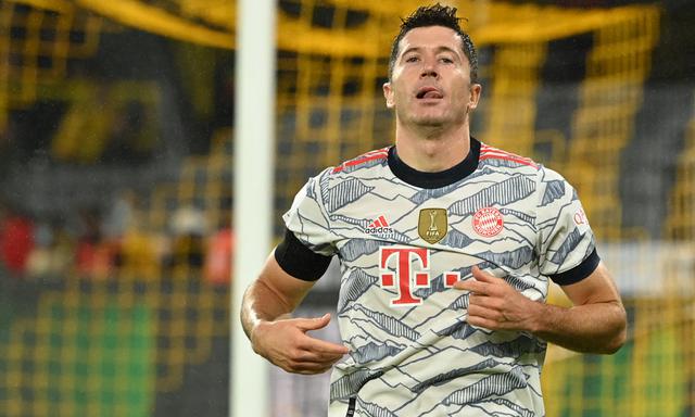 Bayern Múnich y Borussia Dortmund chocaron por la Supercopa de Alemania 2021. | Foto: AFP