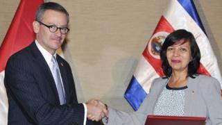 Perú y Costa Rica suscriben acuerdo para suprimir visas