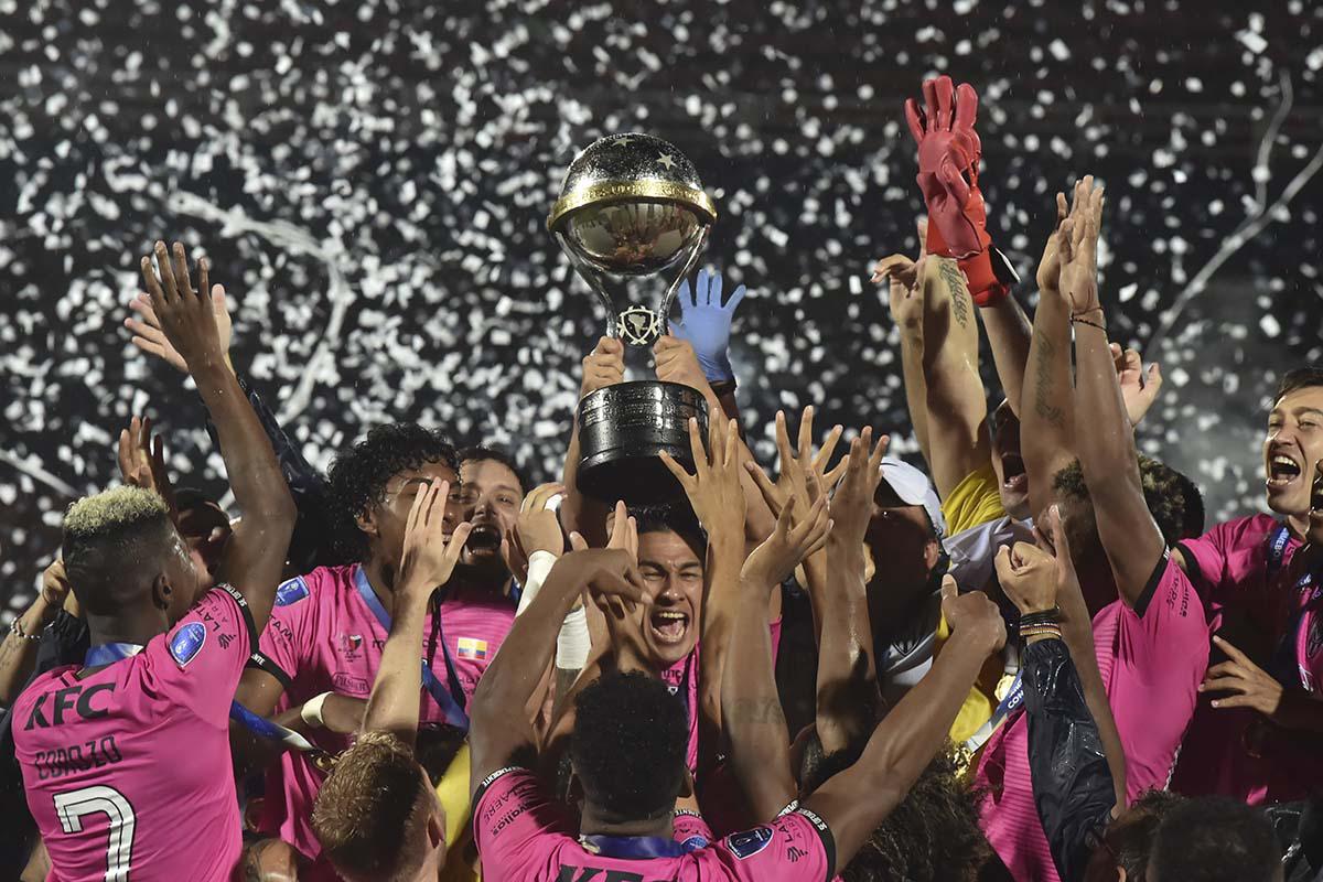 El último campeón fue Independiente del Valle de Ecuador, al vencer a Colón de Santa Fe de Argentina. | Foto: AFP