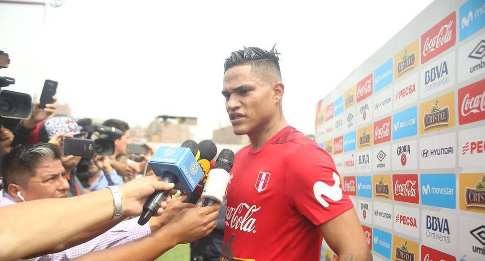 Anderson Santamaría habría tenido experiencia como delantero en el León de Huánuco | Foto: Selección Peruana/twitter