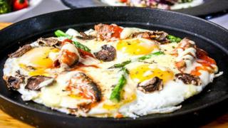 Aprende a preparar huevos-pizza de anchoveta