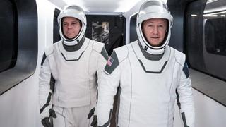 Así son los trajes de SpaceX inspirados en superhéroes que utilizan los astronautas del Crew Dragon 