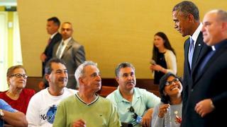 Obama visitó por sorpresa iglesia de comunidad cubana en Miami