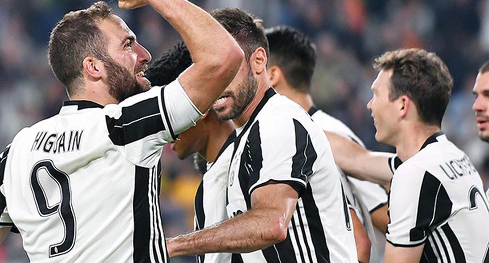 De la mano de Gonzalo Higuaín, Juventus derrotó al Chievo y sigue en la punta de la Serie A. (Foto: EFE)