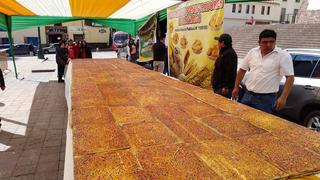 Semana Santa en Cusco: panaderos prepararon la empanada dulce más grande