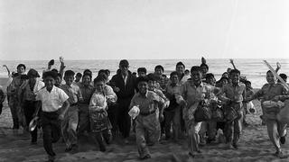 Colegiales en 1960: así eran los paseos a la playa de los niños en edad escolar que hoy tanto se extrañan