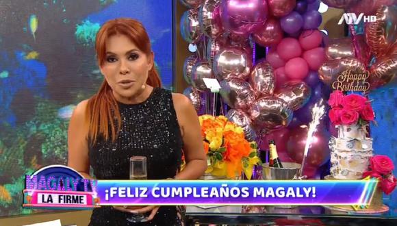 Magaly Medina se presentó en la conducción de "Magaly TV: La Firme" en su cumpleaños número 58. (Foto: Captura ATV)