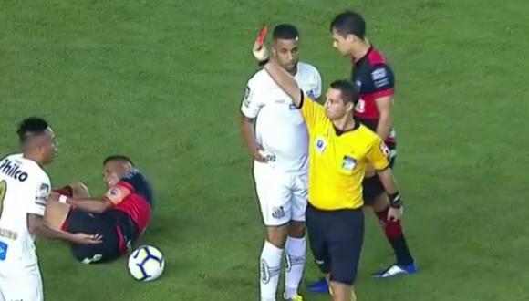 La expulsión de Christian Cueva jugando por el Santos. (Captura y video: ESPN)