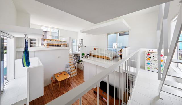 La llamada “casa balcón” se ubica en el centro de Tokio y tiene 48m2. (Foto: Takeshi Hosaka Architects)
