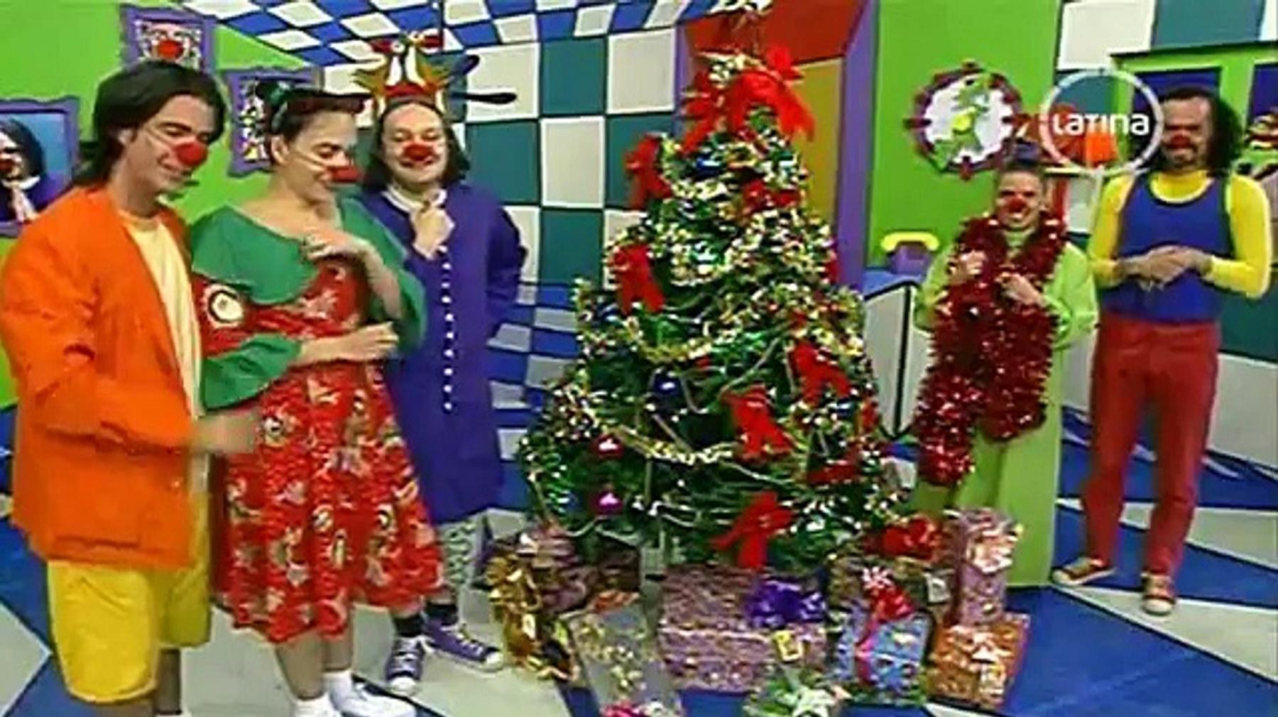 El elenco de "Pataclaun", en uno de sus episodios por Navidad. Foto: Latina.