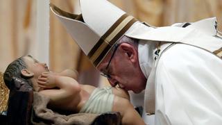 Papa promete combatir la pederastia, "uno de los peores y más viles crímenes"
