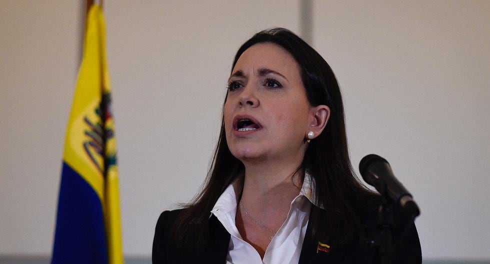 María Corina Machado está inhabilitada para participar en las elecciones en Venezuela. (Foto de Federico PARRA / AFP)