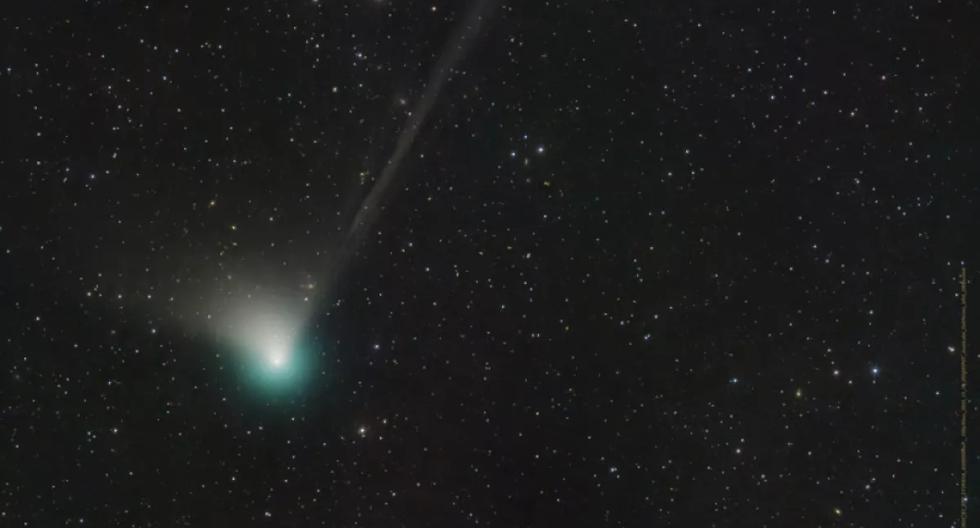 Foto proporcionada por Dan Bartlett que muestra el cometa verde C/2022 E3 (ZTF) el 19 de diciembre de 2022. Según la NASA, visitó la Tierra por última vez durante la época de los neandertales. (Dan Bartlett / Associated Press).