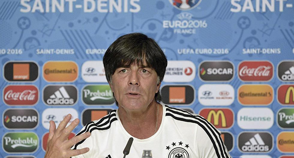 Joachim Low considera que Alemania tendrá mas ocasiones ofensivas ante Francia (Foto: AFP)