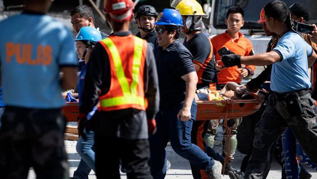 Terremoto en Filipinas deja al menos 11 muertos y 24 desaparecidos | FOTOS. (AFP)