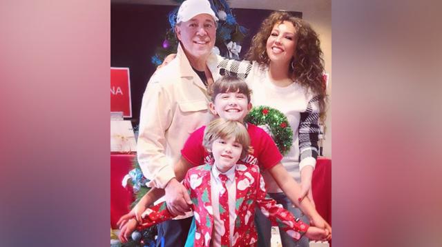 Una de las fototografías que compartió Thalía en su cuenta de Instagram. La cantante fue criticada por lucir un rostro bastante distinto y fans aseguraron que se habría excedido en el uso del botox. (Fotos: Instagram)