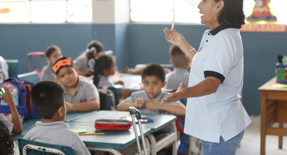 Estudiantes recibirán educación financiera  tras la promulgación de una ley que lo añade al Currículo Nacional. (Foto: Andina)