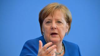 Merkel alerta que hasta el 70% de alemanes se contagiará de coronavirus