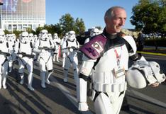 Fan de ‘Star Wars’ caminó 645 millas en honor a difunta esposa