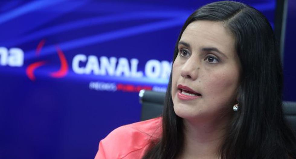 Verónika Mendoza comentó los resultados de la ONPE. (Foto: Andina)