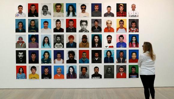 La galería Saatchi de Londres explora los selfis como arte