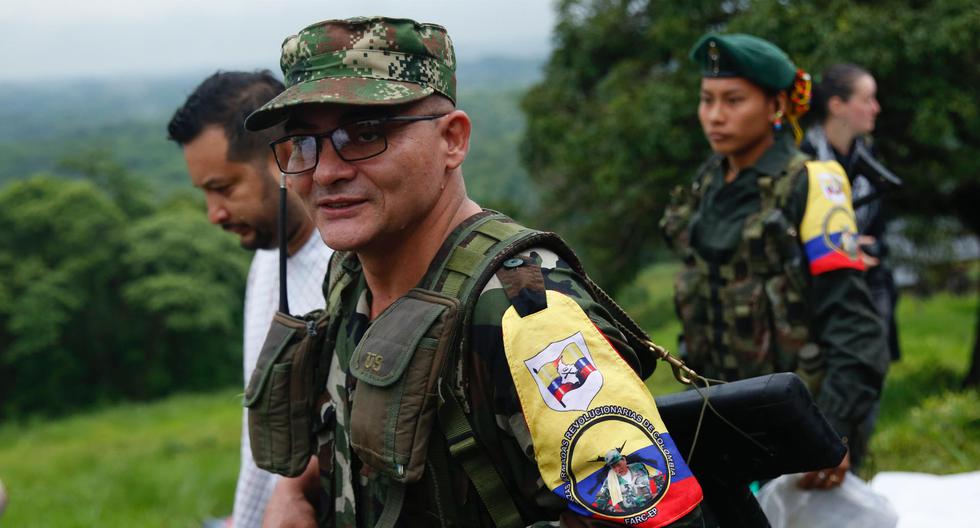 Alias 'Iván Mordisco', comandante general de la disidencia de las FARC, en una imagen del domingo 16 de abril del 2023 en San Vicente del Caguán, Colombia. (EFE/Ernesto Guzmán).